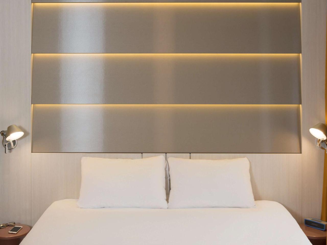 Ibis Styles Nivelles Hotel Bagian luar foto