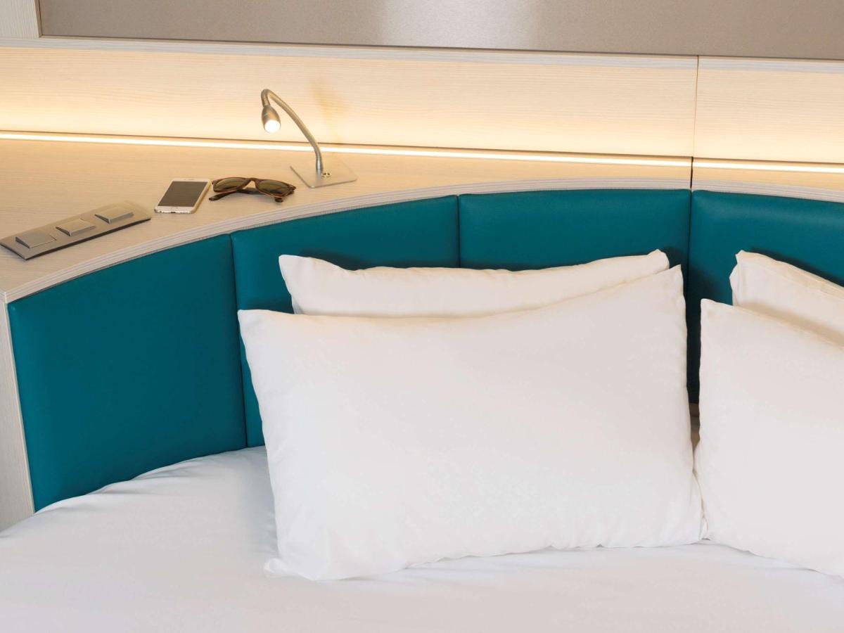 Ibis Styles Nivelles Hotel Bagian luar foto
