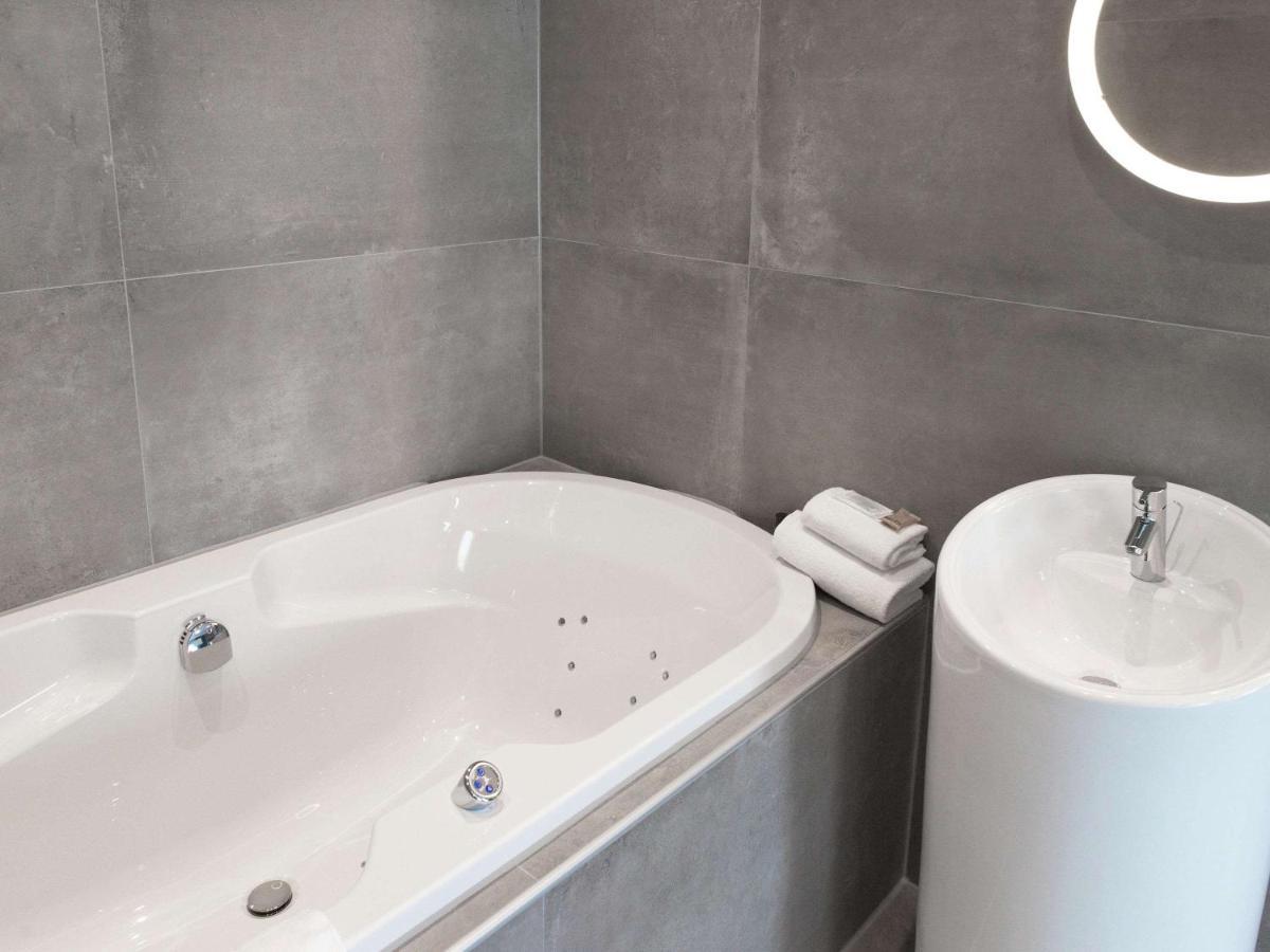 Ibis Styles Nivelles Hotel Bagian luar foto